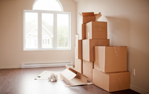 Volume-based storage pricing for boxed household items