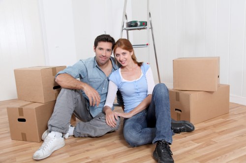 Careful packing of household belongings for a Northsheen relocation