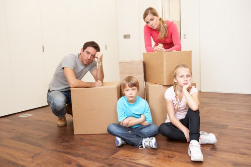 Practical uses of secure storage in Northsheen for home and business items